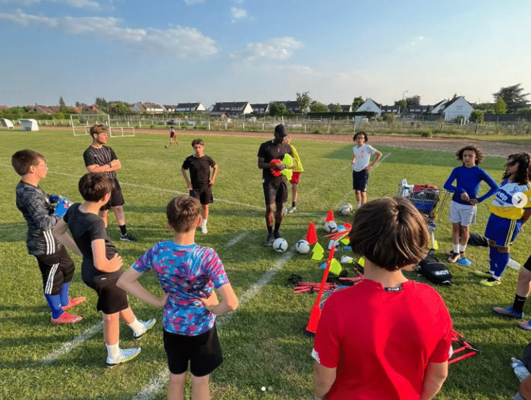 AJ2SPORT : Des stages de foot pour les jeunes à Lille ou autour