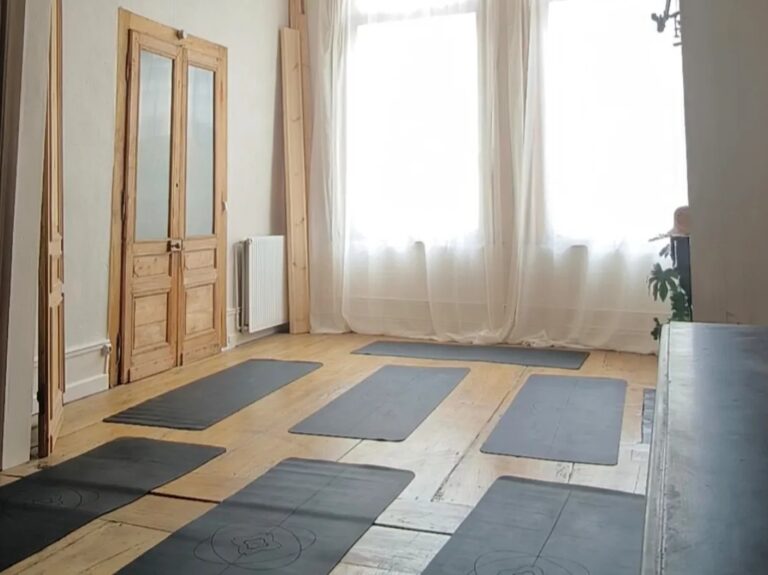 Yoga Corner dans le Vieux Lille pour faire du sport en toute détente